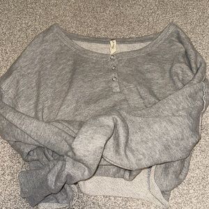small gray PacSun cropped sweater